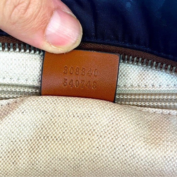 NWOT GUCCI Navy Blue Crossbody Women’s Canvas & Leather bag - Picture 6 of 9